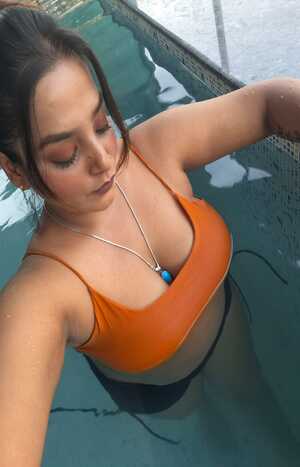 female escort in Agra