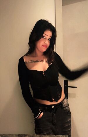 Agra call girls